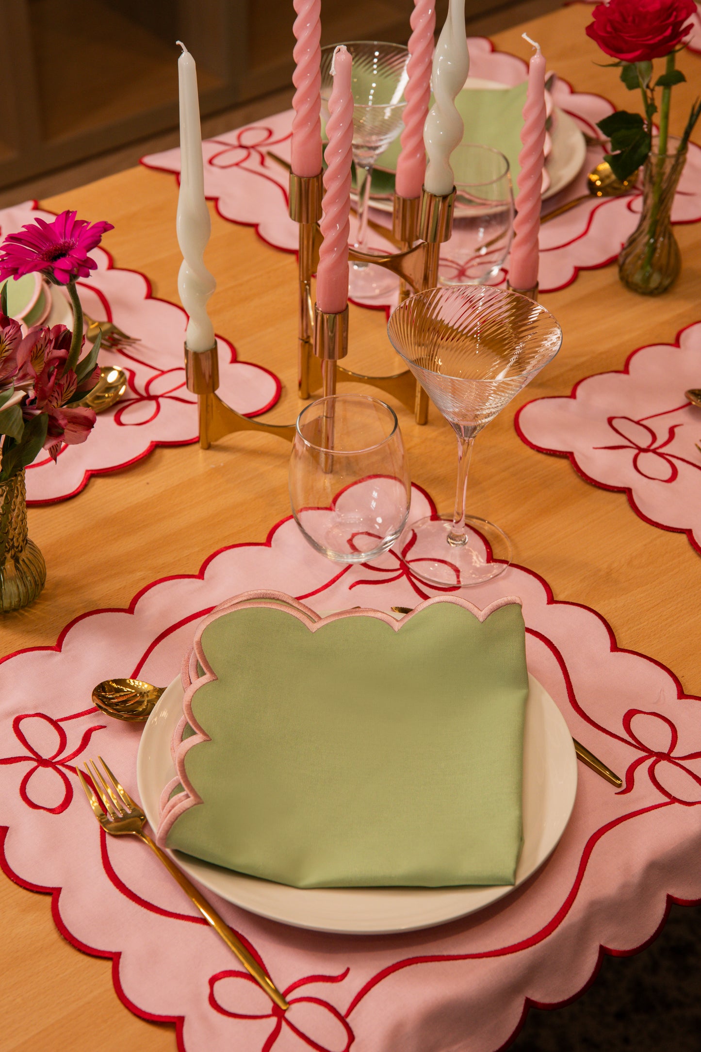 Isobel Cotton Scallop Napkins - Mint/Pink • Set of 4