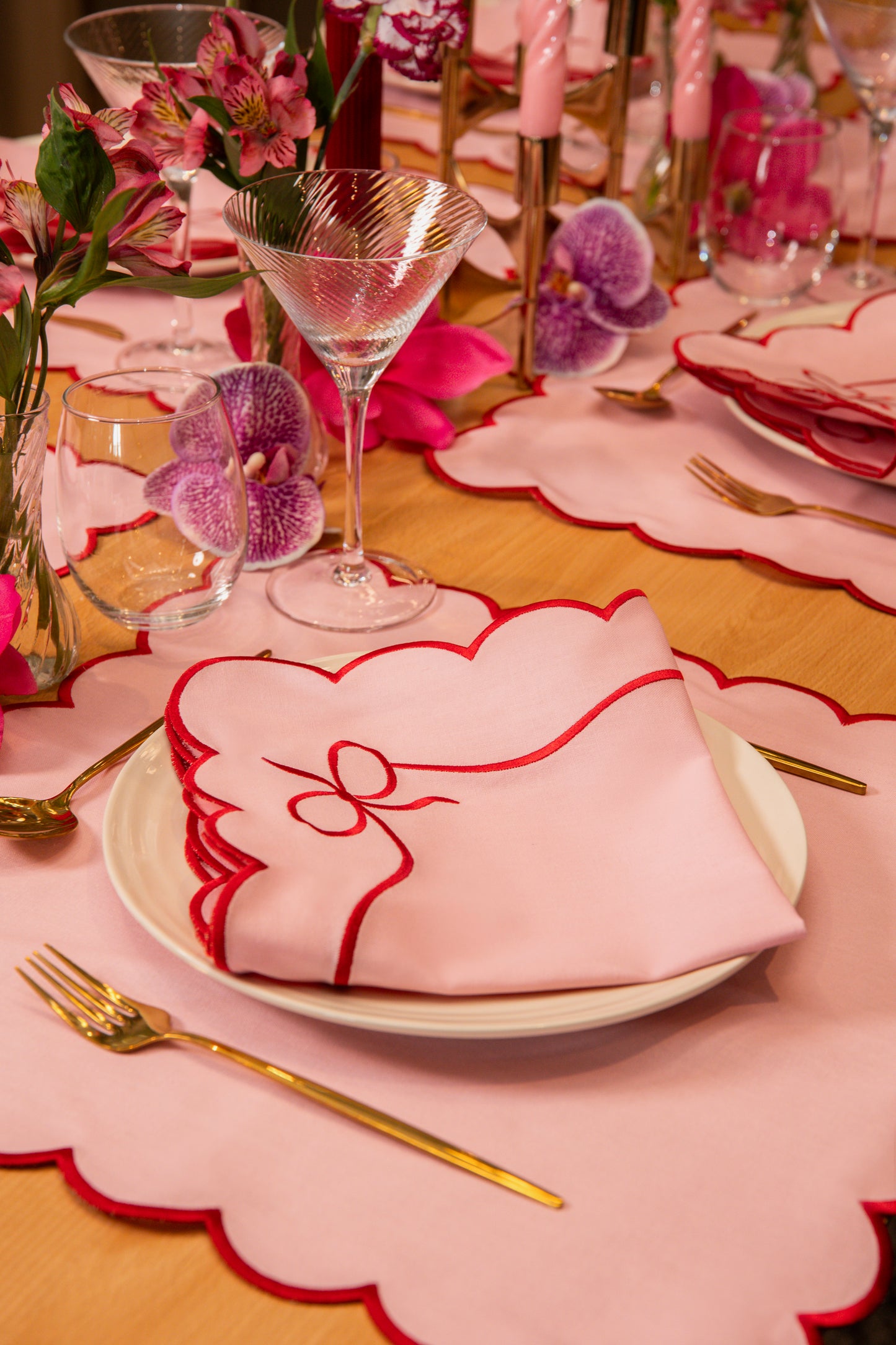 Daphne Cotton Bow Napkins - Pink/Red • Set of 4